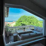 Premium Apartment Seaview